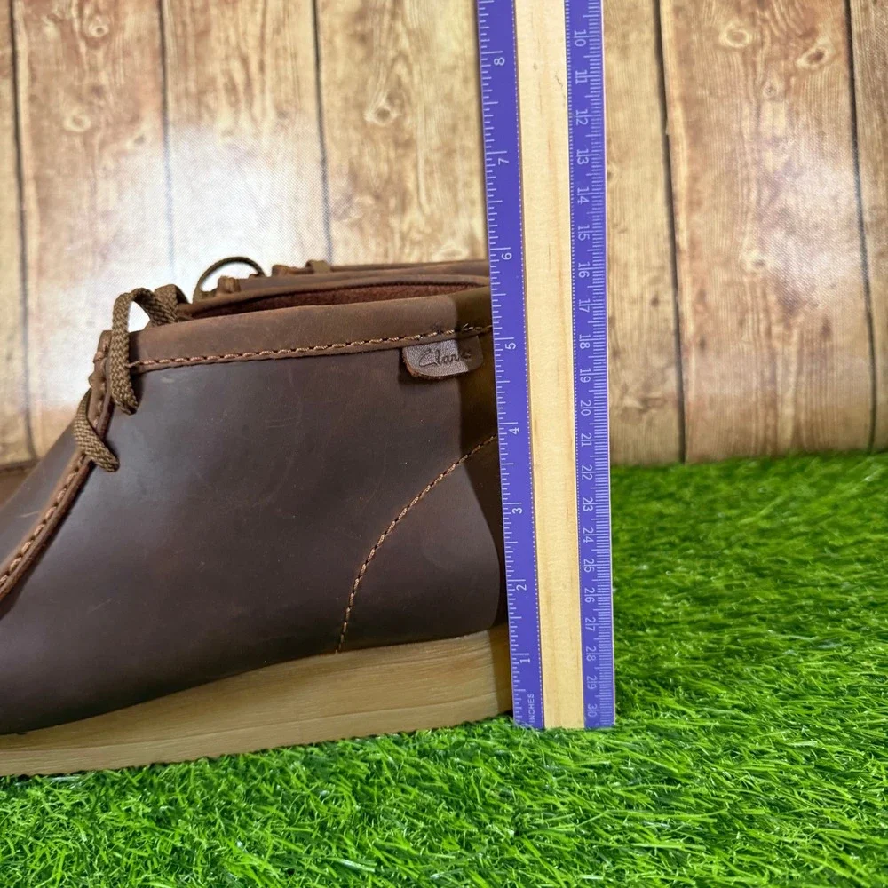 Clarks Wallaston Boot Mens size 11.5 M Beeswax Leather Chukka Moc Toe Brown